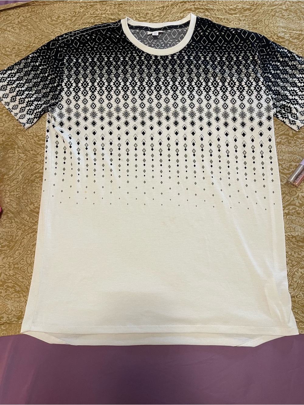 LuLaRoe Black and White Gradient Geo Short Sleeve Tee